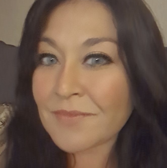 Meet your Posher, Charisse - Picture 3 of 4